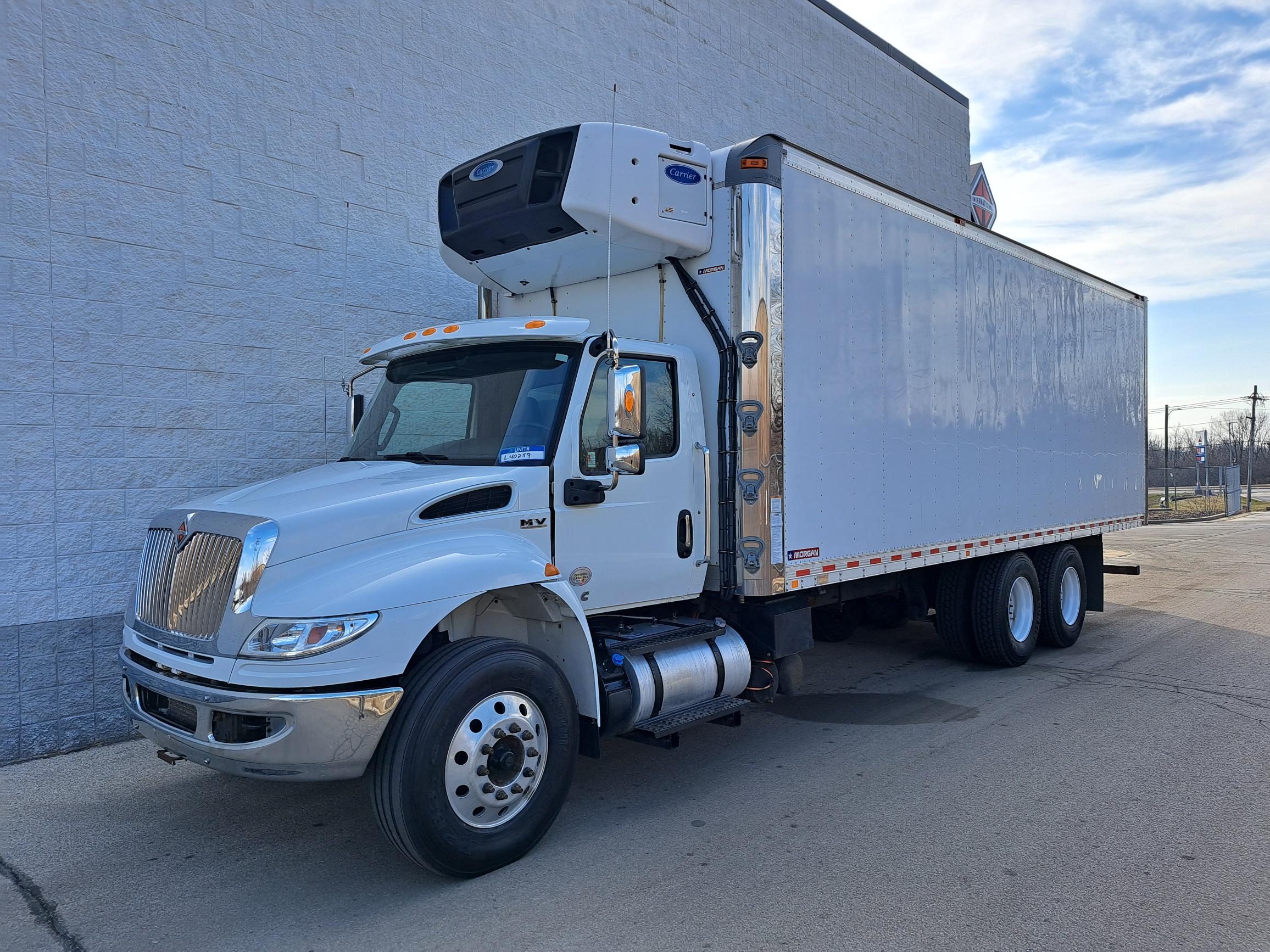 2020 International MV - image 3