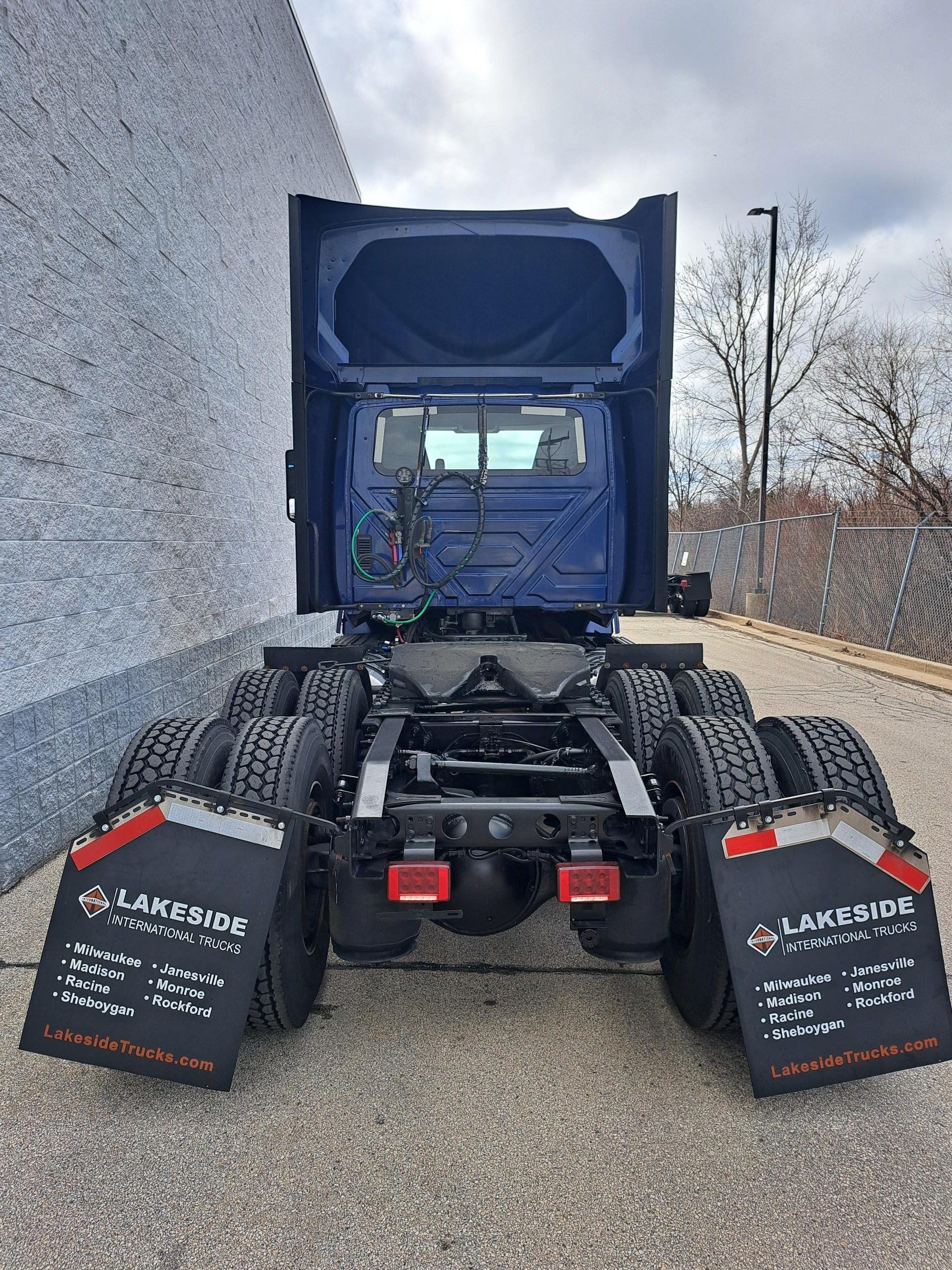 2019 INTERNATIONAL LT625 - image 6 of 6