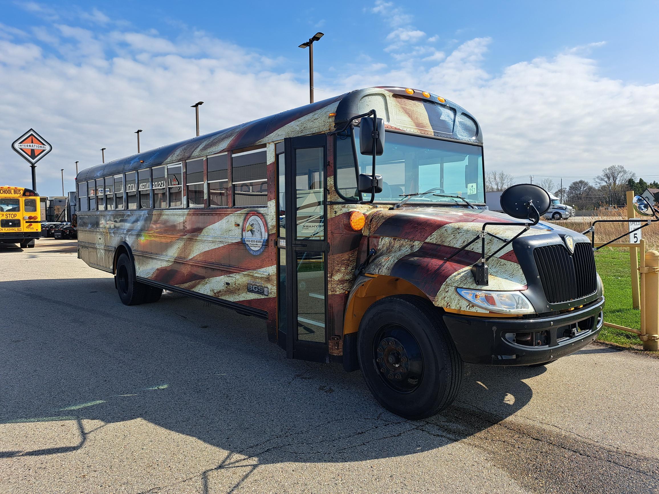 2018 IC BUS PB105 - image 1 of 6