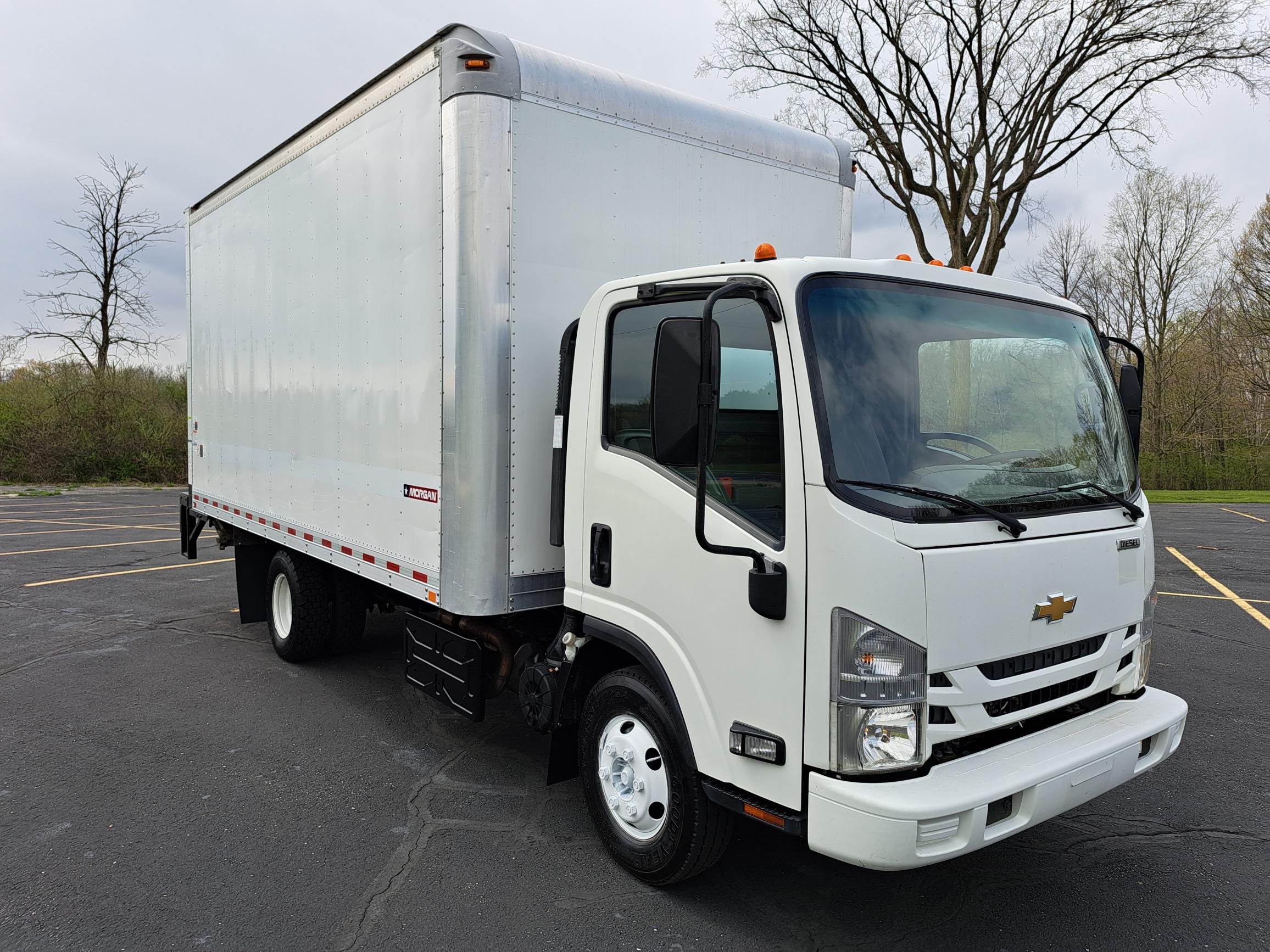 2019 Chevrolet 4500 - image 1 of 6