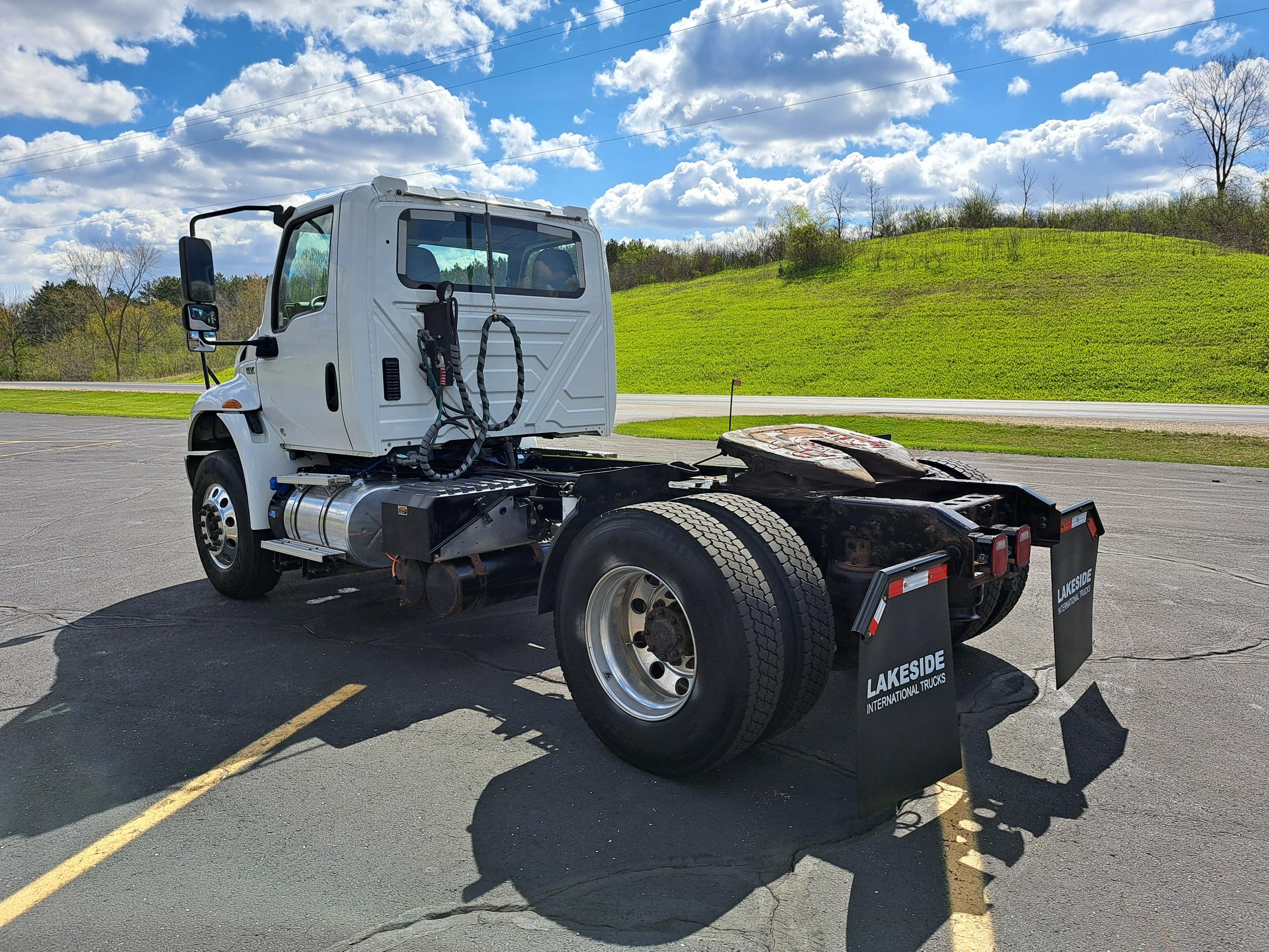 2019 INTERNATIONAL MV607 - image 4 of 6