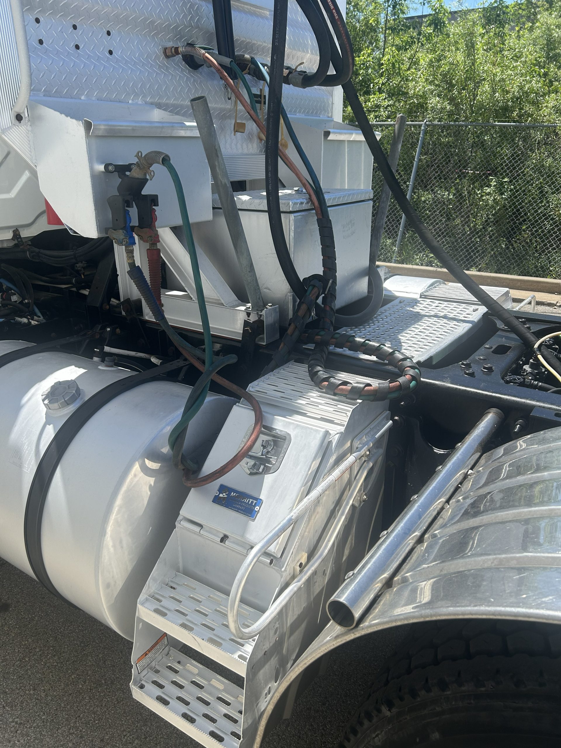 2019 INTERNATIONAL LT625 2019 INTERNATIONAL LT625 - image 5 of 6