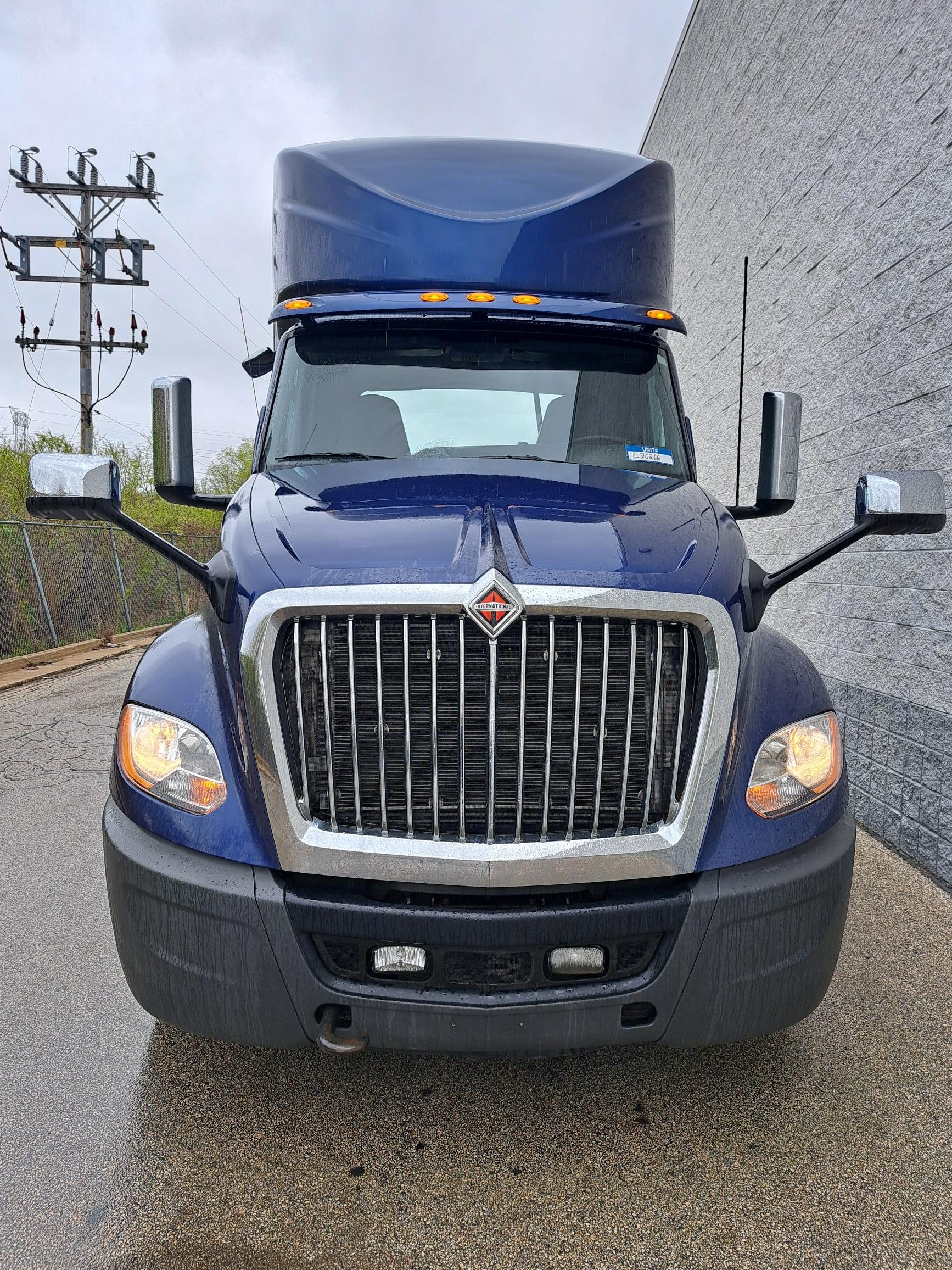 2020 INTERNATIONAL LT625 - image 5 of 6