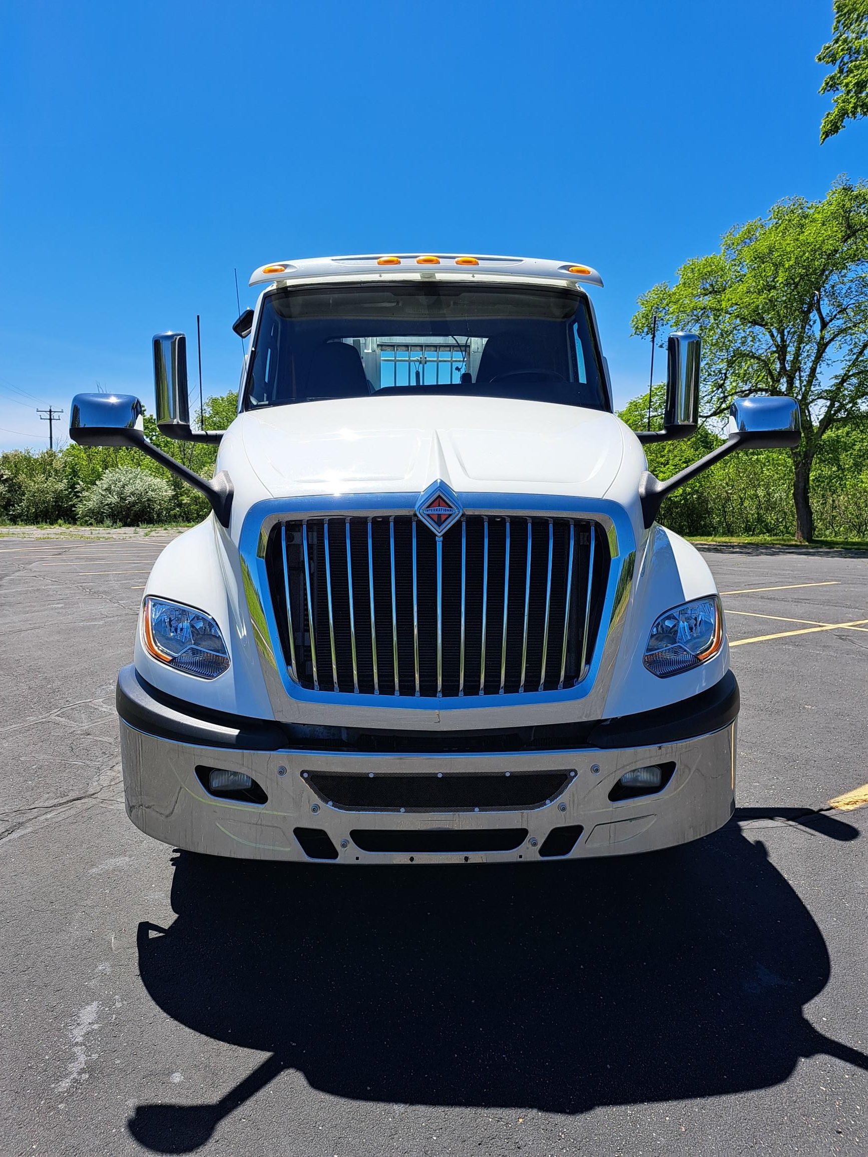 2019 INTERNATIONAL LT625 2019 INTERNATIONAL LT625 - image 5 of 6