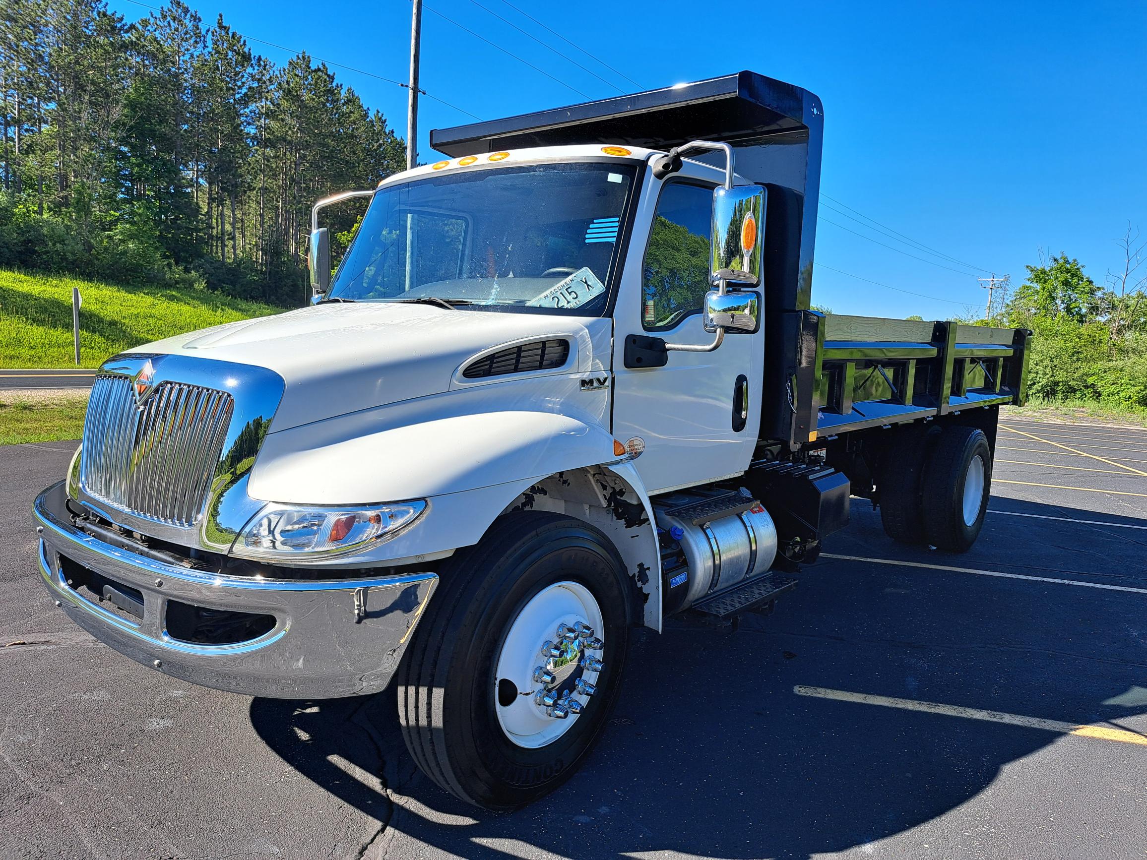 2019 INTERNATIONAL MV607 2019 INTERNATIONAL MV607 - image 3 of 6