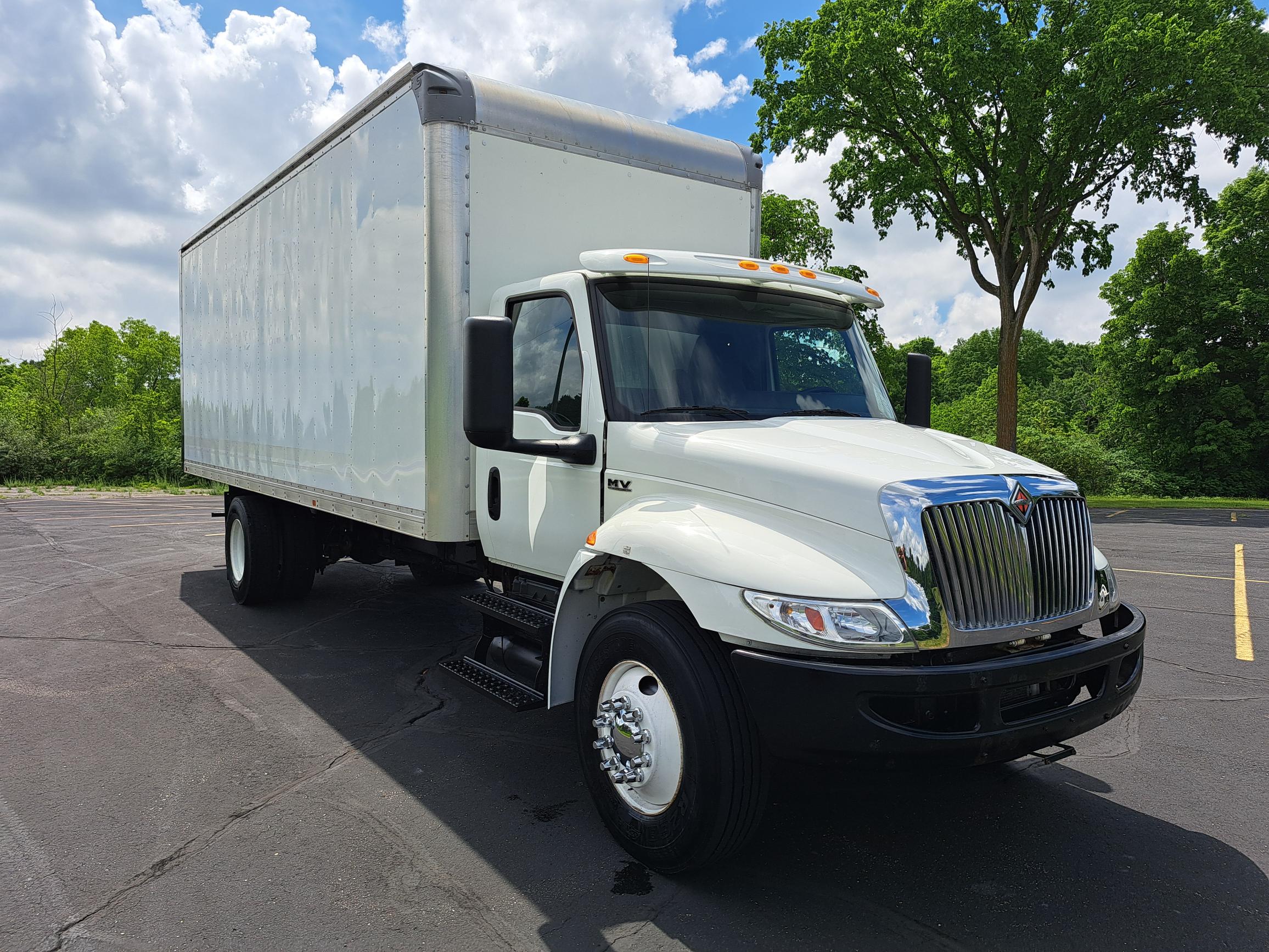 2019 INTERNATIONAL MV607 - image 1 of 6