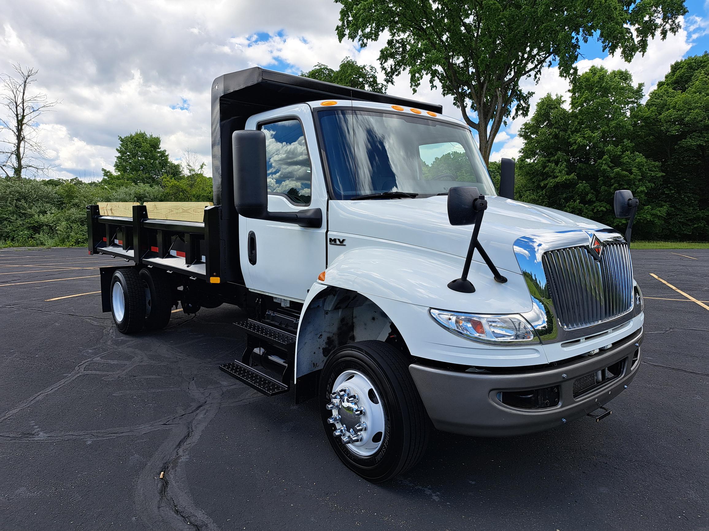 2021 INTERNATIONAL MV607 2021 INTERNATIONAL MV607 - image 1 of 6