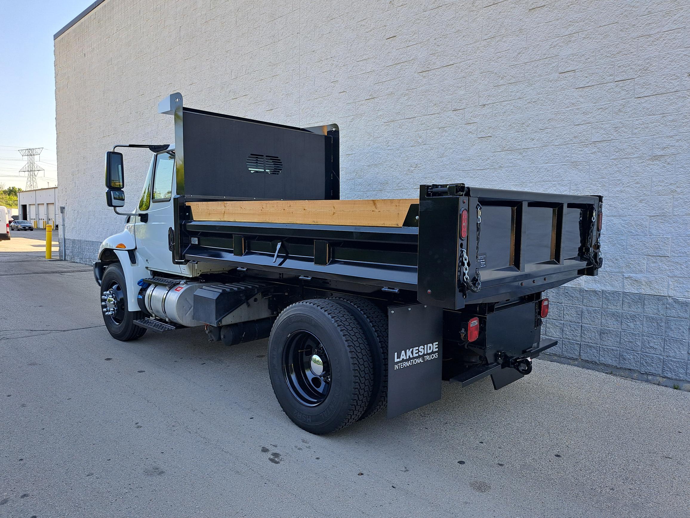 2019 INTERNATIONAL 4300 - image 4 of 6