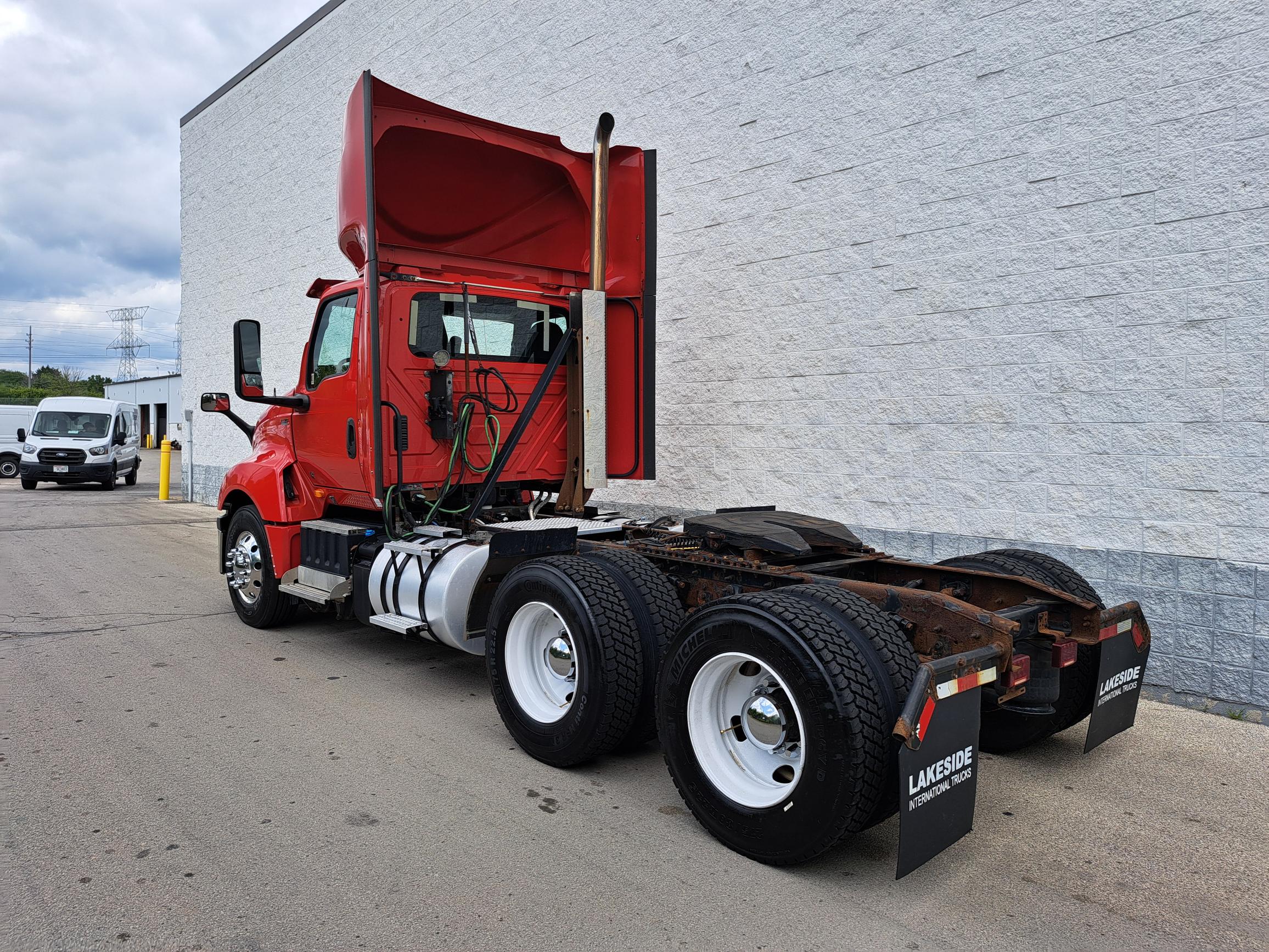 2019 International LT — photo 4