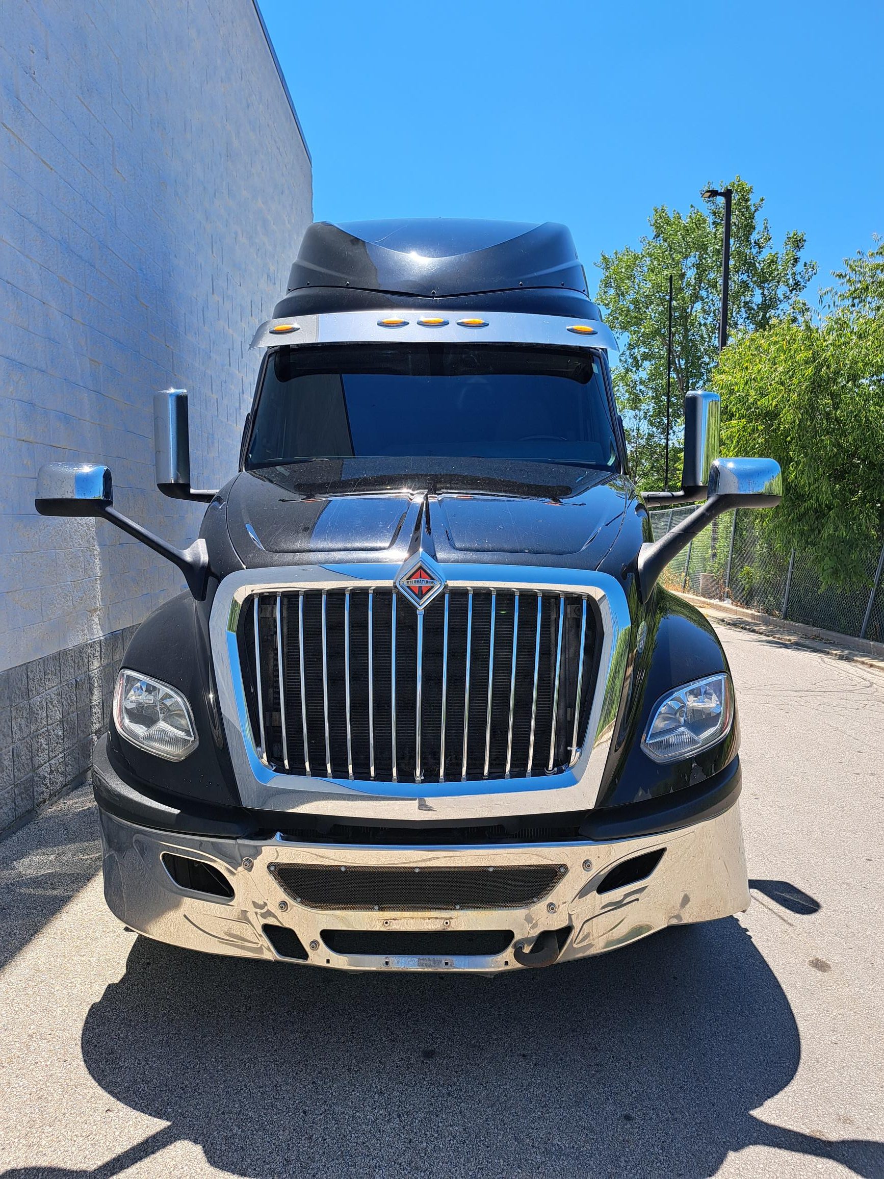 2020 INTERNATIONAL LT625 - image 5 of 6