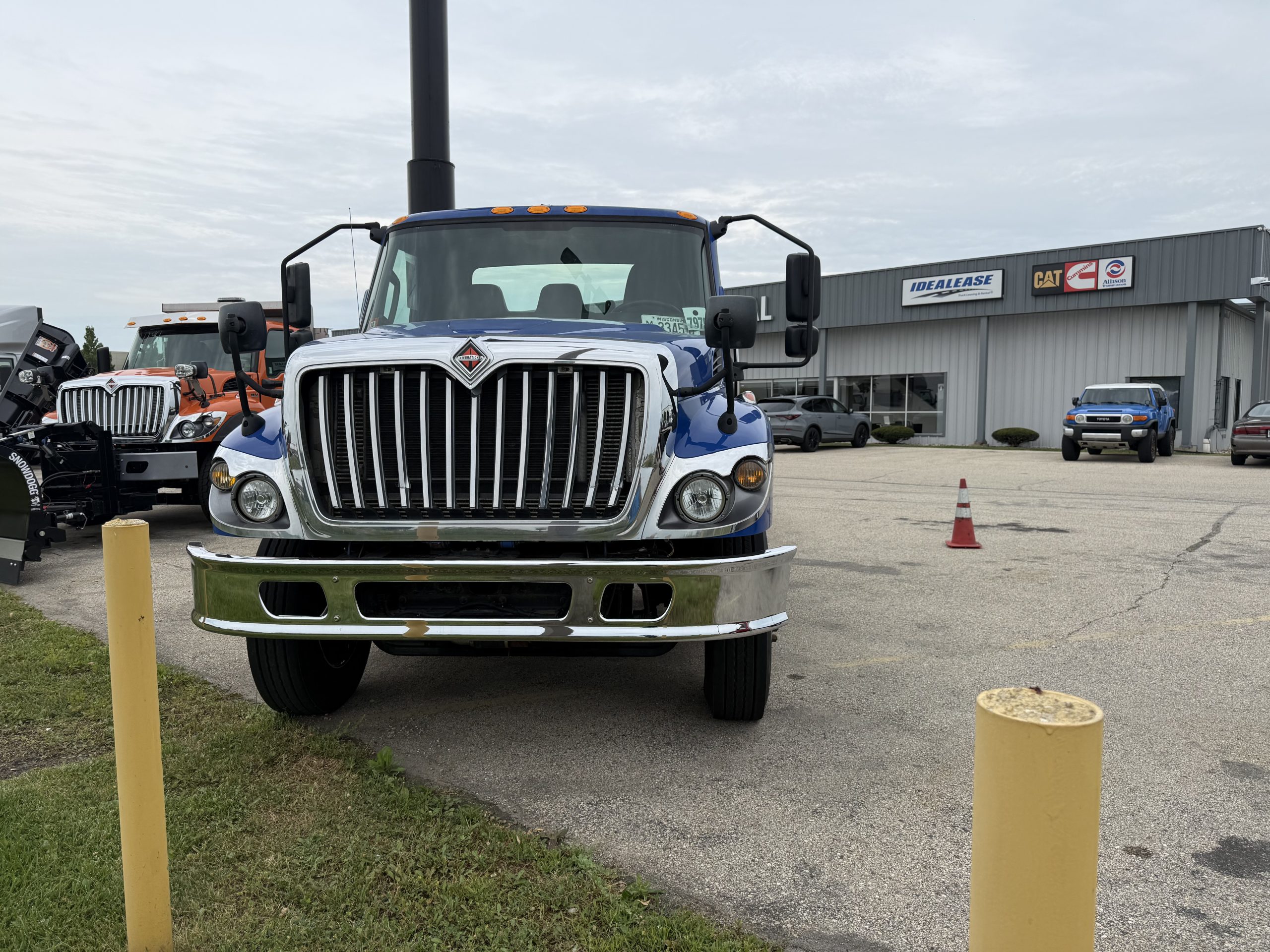 2019 International HV — photo 3
