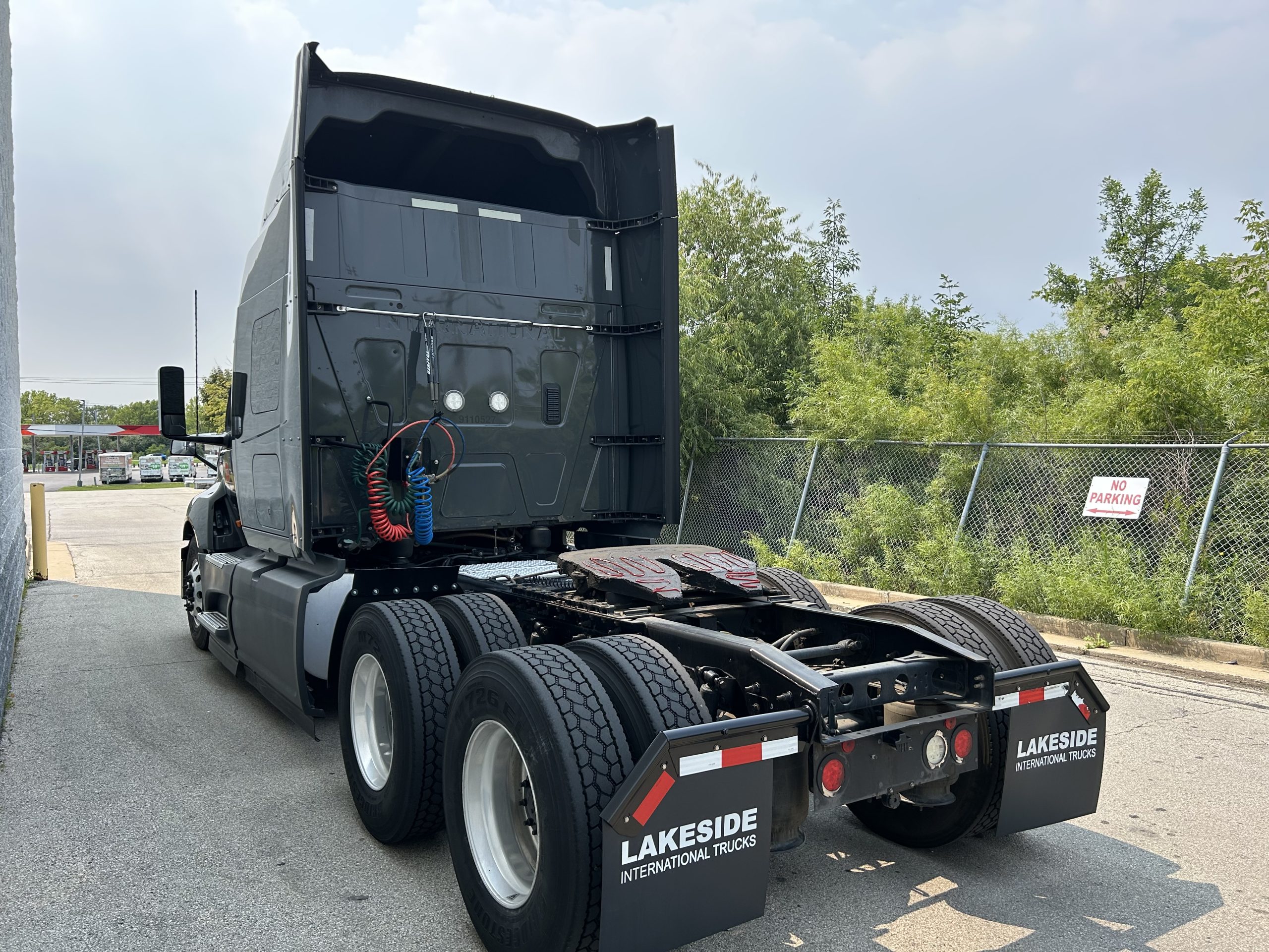2021 INTERNATIONAL LT625 - image 5 of 6